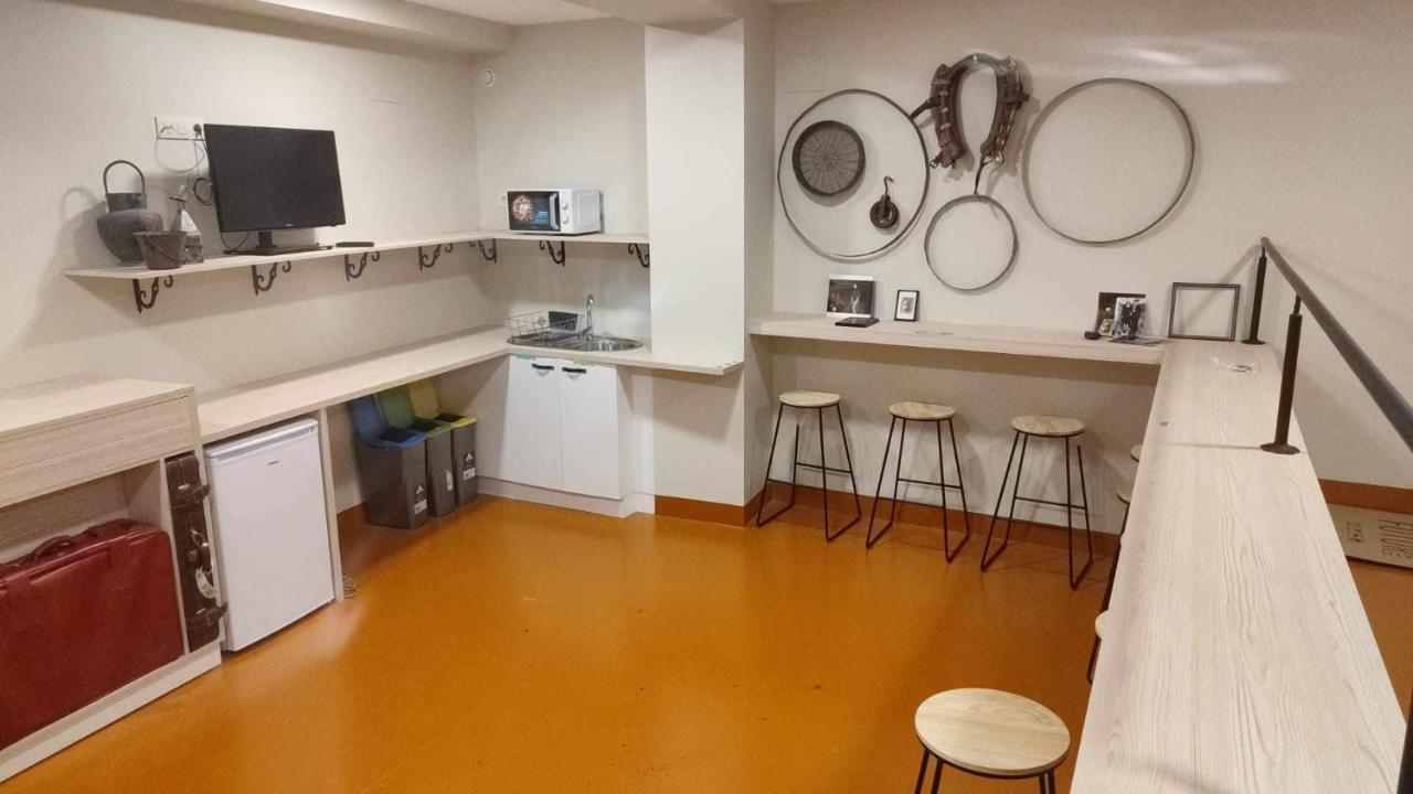 Turoqua Hostel Pontevedra Eksteriør billede