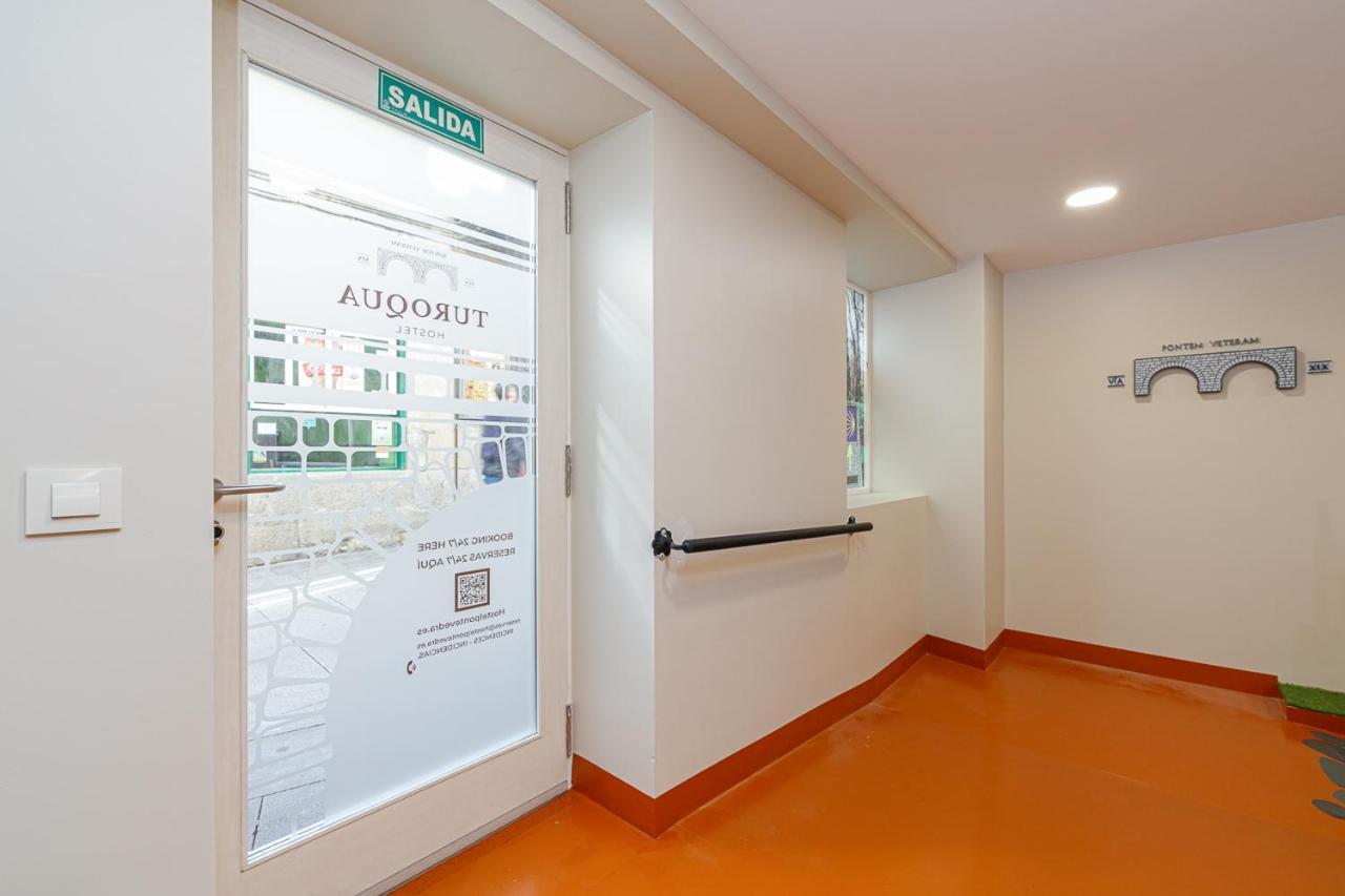 Turoqua Hostel Pontevedra Eksteriør billede