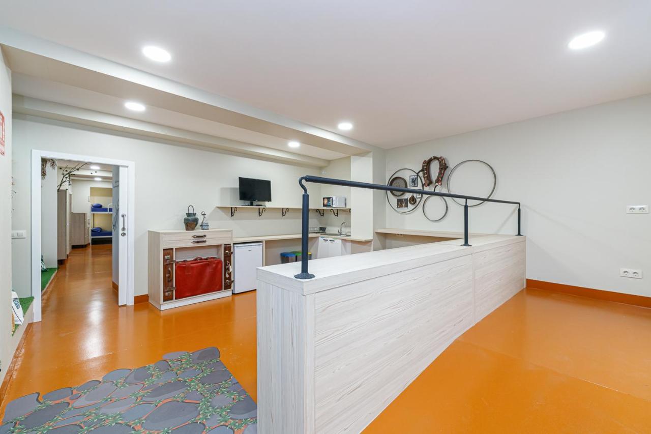 Turoqua Hostel Pontevedra Eksteriør billede
